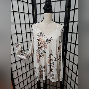 Torrid Size 1 (1X 14/16) Cold Shoulder White  Long Sleeve Top